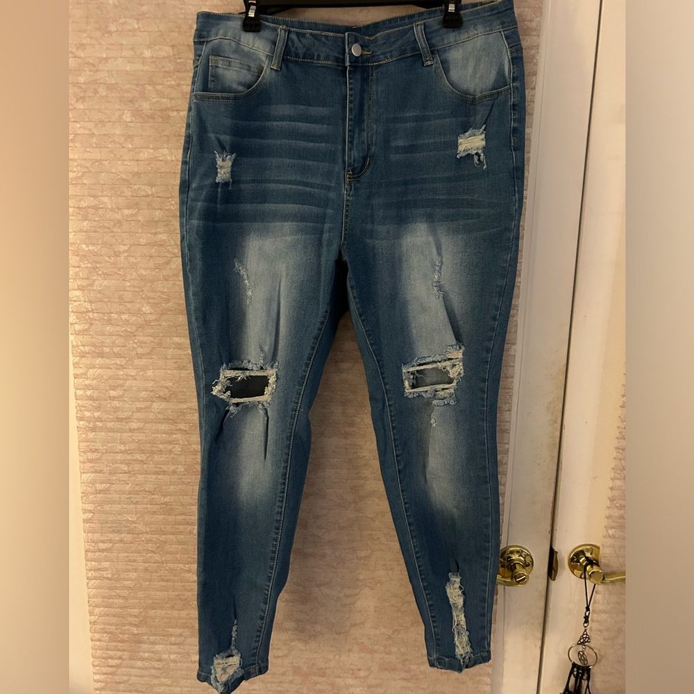 Distressed Skinny Jeans size: 16